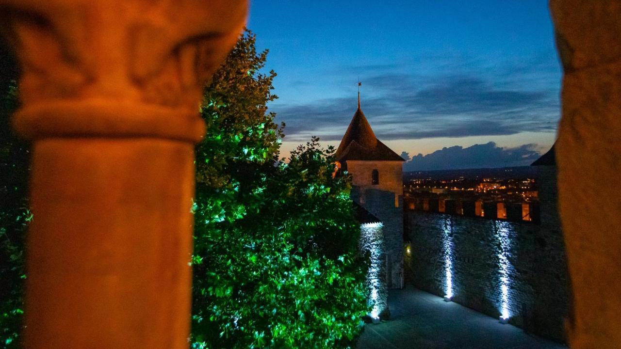 Tout Confort ! Calme, Climatisation, Parking Gratuit, Grande Terrasse, Ascenseur, Wifi Apartment Carcassonne Luaran gambar